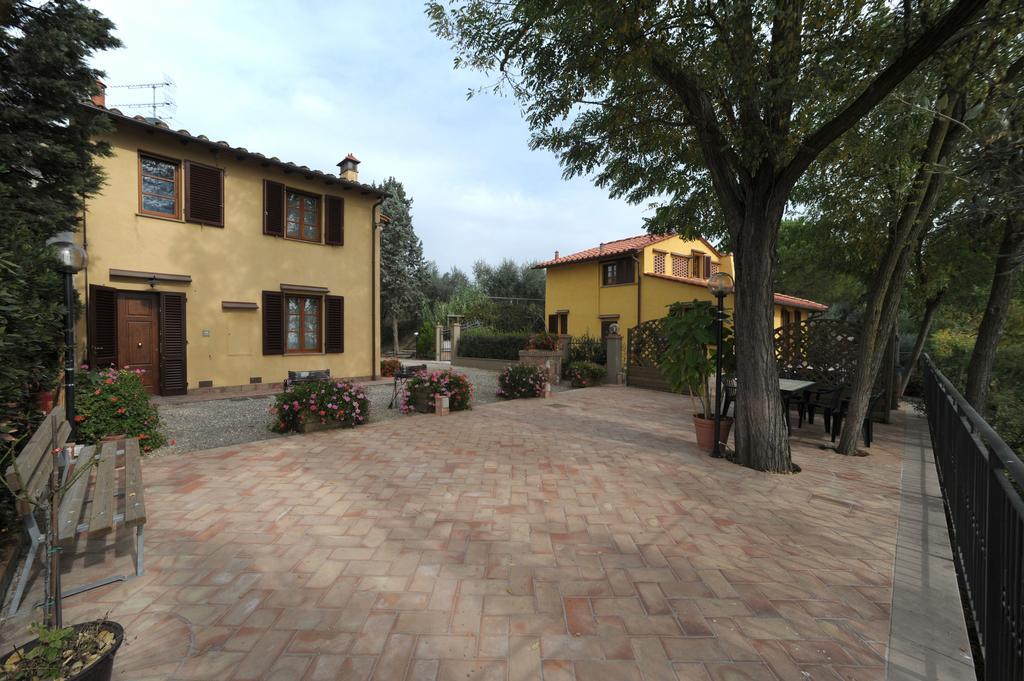 Gasthaus Gli Oleandri Castelfiorentino Exterior foto